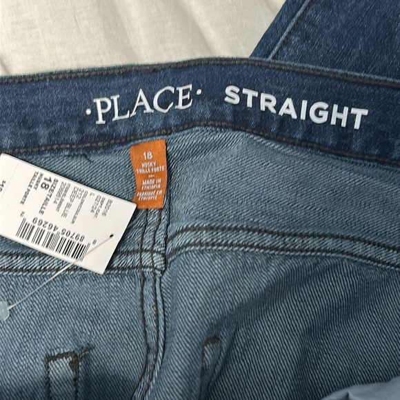 Children’s Place Boys Jeans Straight Fit Size 18 - Picture 2 of 3